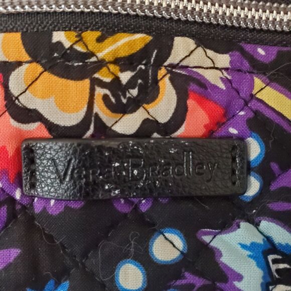 Vera Bradley Small Travel Duffel Maplewood Forest 16.5" X 8" X 6" Adjustable - Picture 4 of 16